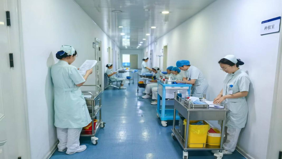 护理技能考核，绽放专业光彩--我院护理团队2025年上半年操作考核圆满收官