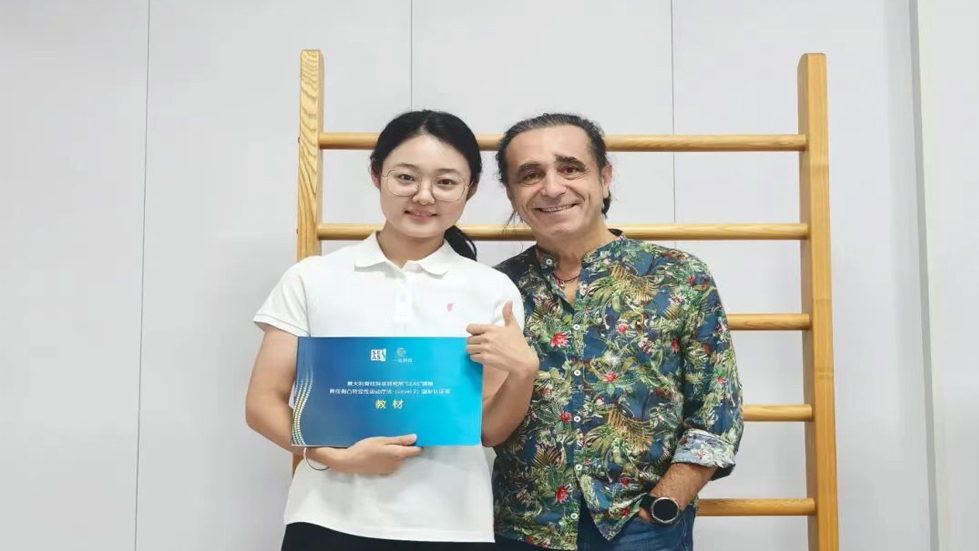 成功引进国际脊柱侧弯权威康复体系SEAS，获得意大利SEAS疗法认证并挂牌实践基