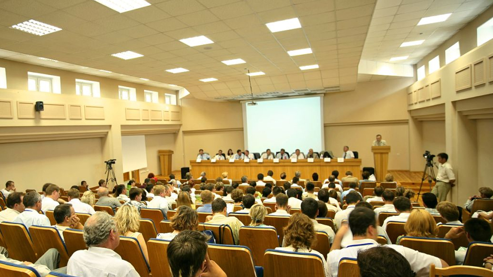 《学习文选》特刊：聚焦坚持党的全面领导